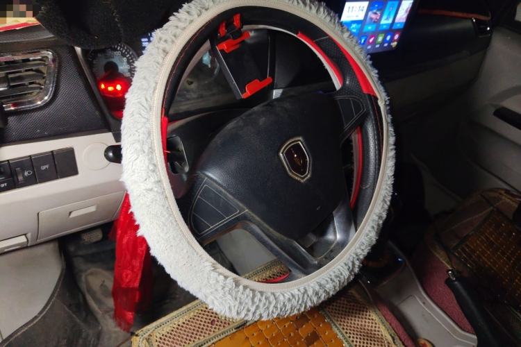 Used Jinbei New Hiace S 2021 1.5L Wealth Van Non-Air-Conditioned Version China VI Standard SWC15M Steering Wheel