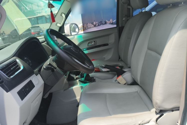 Used Jinbei New Hiace S 2021 1.6L Business Central Air-Conditioned Coach China VI Standard SWD16M Left Front Seat