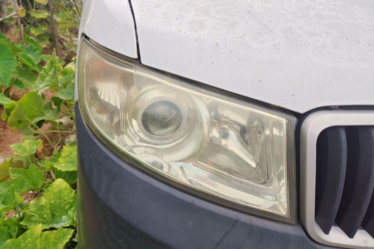 Used Jinbei New Hiace S 2021 1.5L Wealth Model Non-Air-Conditioned Version National VI Standard SWC15M Right Front Headlight