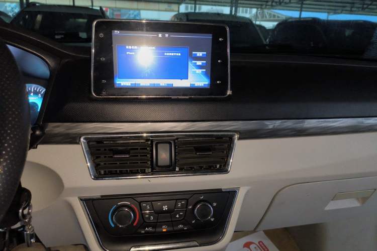 Used Jinbei New Hiace S 2021 1.5L Wealth Model Non-Air-Conditioned Version National VI Standard SWC15M Audio And AC Panel