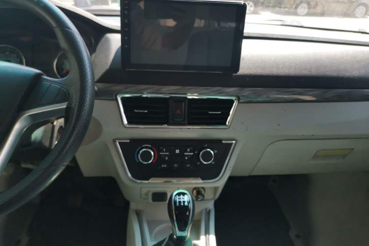 Used Jinbei New Hiace S 2021 1.5L Wealth Central Air-Conditioned Bus China VI Standard Model SWC15M Audio And AC Panel