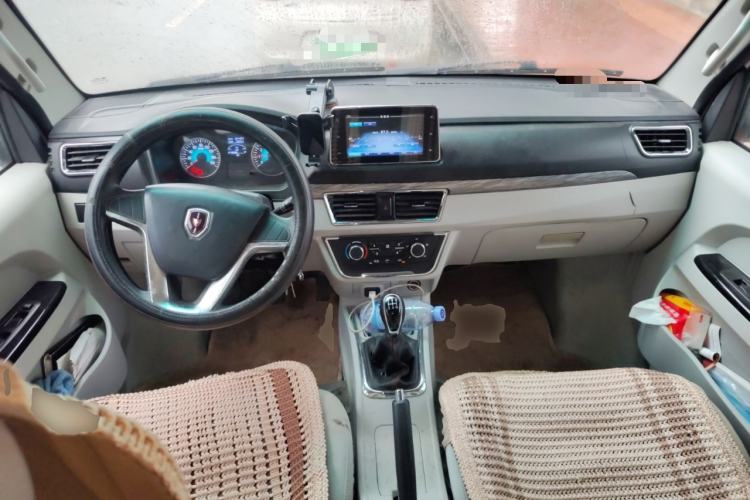 Used Jinbei New Hiace S 2021 1.5L Wealth Model Non-Air-Conditioned Version National VI Standard SWC15M Center Console