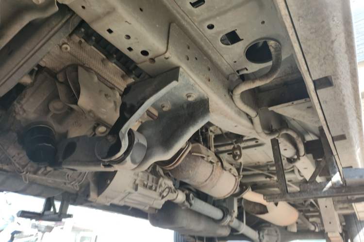 Used Jinbei New Hiace S 2021 1.5L Wealth Model Non-Air-Conditioned Version National VI Standard SWC15M Chassis Front Left