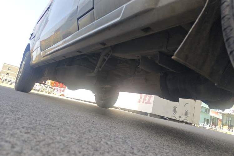 Used Jinbei New Hiace S 2021 1.5L Wealth Van Non-Air-Conditioned Version China VI Standard SWC15M Chassis Front Right
