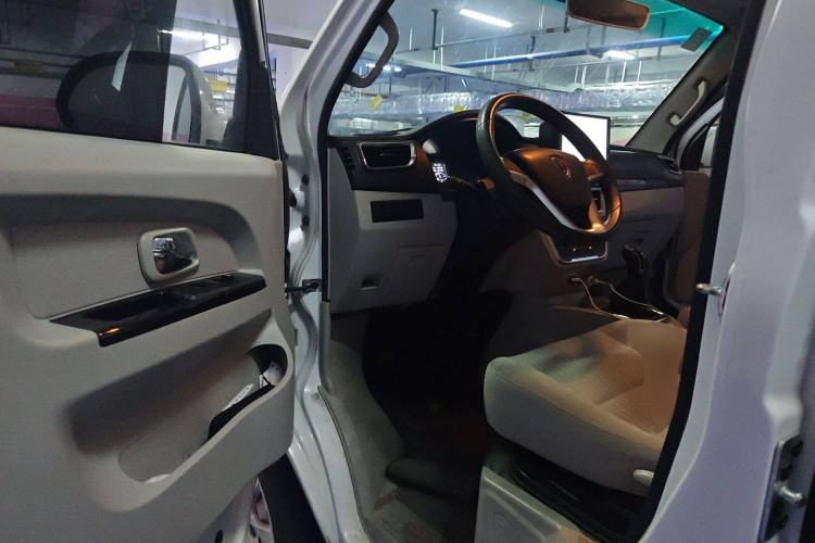 Used Jinbei New Hiace S 2021 1.5L Wealth Model Non-Air-Conditioned Version National VI Standard SWC15M Driver Seat