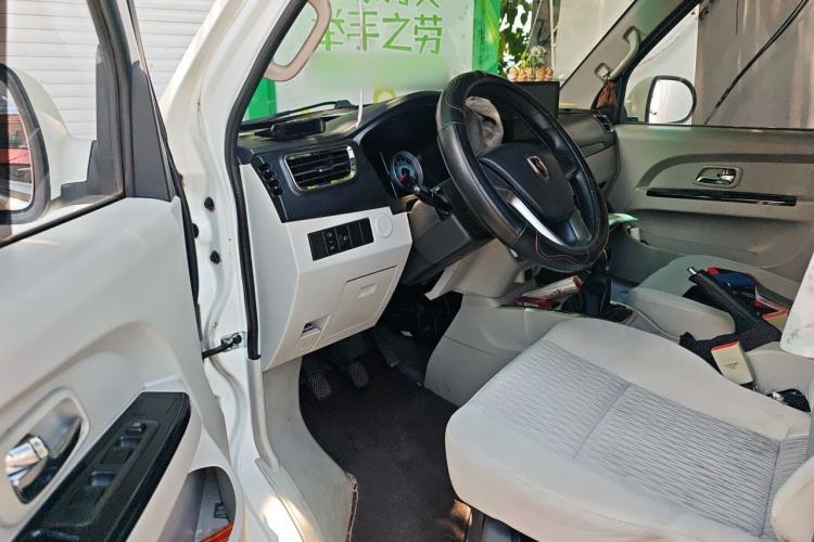 Used Jinbei New Hiace S 2021 1.5L Wealth Van Non-Air-Conditioned Version China VI Standard SWC15M Driver Seat