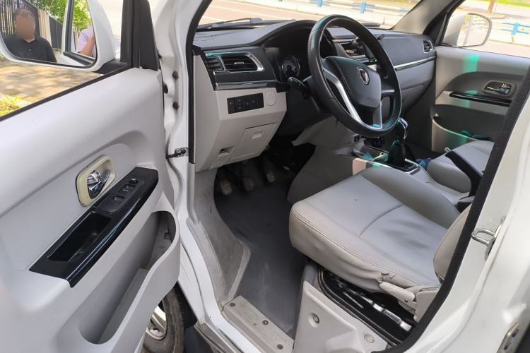 Used Jinbei New Hiace S 2021 1.5L Business-Class Central Air-Conditioned Coach China VI Standard SWC15M Driver Seat
