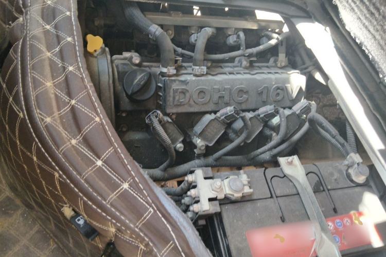 Used Jinbei New Hiace S 2021 1.5L Wealth Model Non-Air-Conditioned Version National VI Standard SWC15M Engine Bay