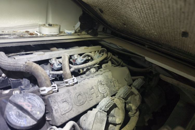 Used Jinbei New Hiace S 2021 1.5L Wealth Central Air-Conditioned Van China VI Standard SWC15M Engine Bay