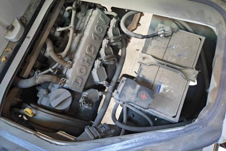 Used Jinbei New Hiace S 2021 1.5L Wealth Van Non-Air-Conditioned Version China VI Standard SWC15M Engine Bay