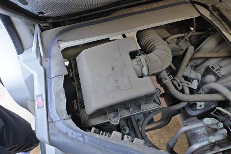 Used Jinbei New Hiace S 2021 1.5L Wealth Van Non-Air-Conditioned Version China VI Standard SWC15M Engine Bay Right