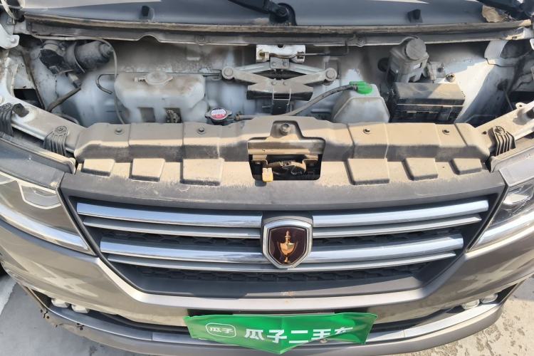 Used Jinbei New Hiace S 2021 1.5L Wealth Model Non-Air-Conditioned Version National VI Standard SWC15M Engine Bay