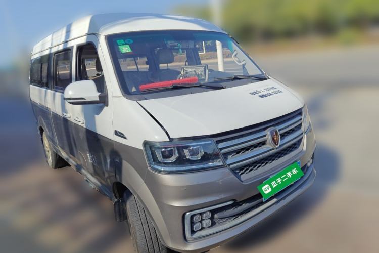 Used Jinbei New Hiace S 2021 1.6L Business Central Air-Conditioned Coach China VI Standard SWD16M Exterior 2