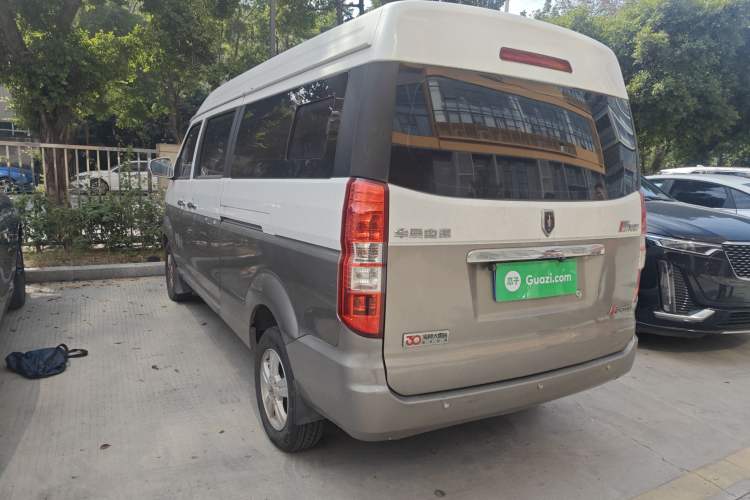 Used Jinbei New Hiace S 2021 1.5L Business-Class Central Air-Conditioned Coach China VI Standard SWC15M Exterior 3