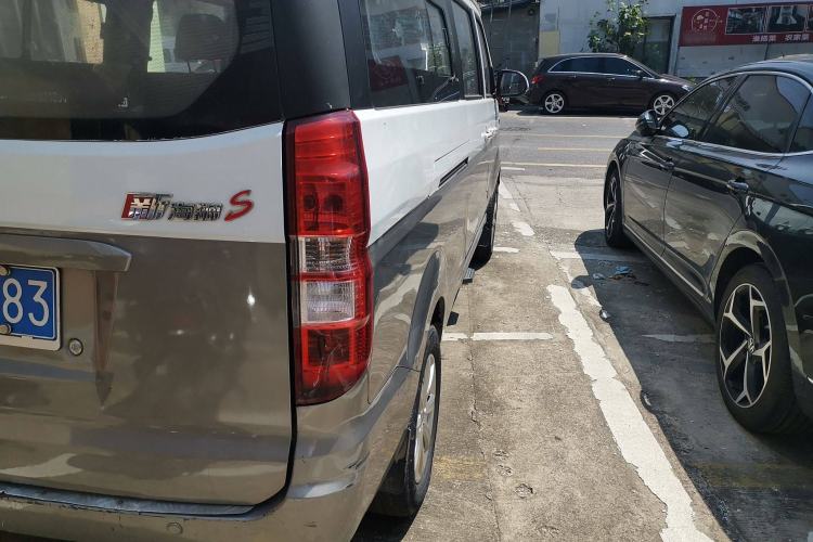 Used Jinbei New Hiace S 2021 1.5L Wealth Central Air-Conditioned Bus China VI Standard Model SWC15M Exterior 6