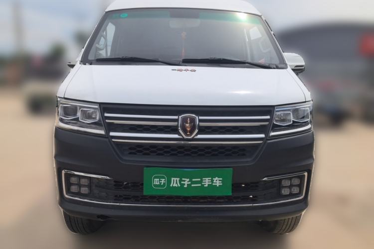 Used Jinbei New Hiace S 2021 1.5L Wealth Central Air-Conditioned Van China VI Standard SWC15M Front