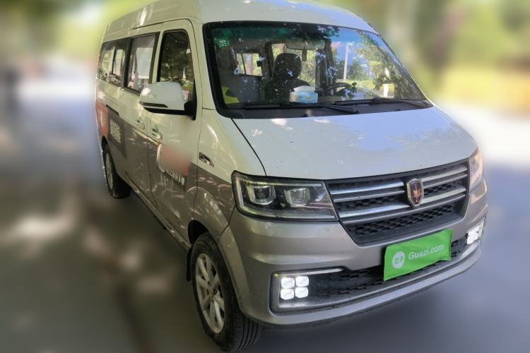 Used Jinbei New Hiace S 2021 1.6L Business Central Air-Conditioned Coach China VI Standard SWD16M Front Right 45 Deg