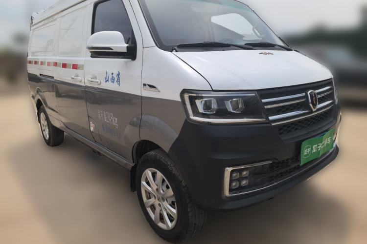 Used Jinbei New Hiace S 2021 1.5L Wealth Central Air-Conditioned Van China VI Standard SWC15M Front Right 45 Deg