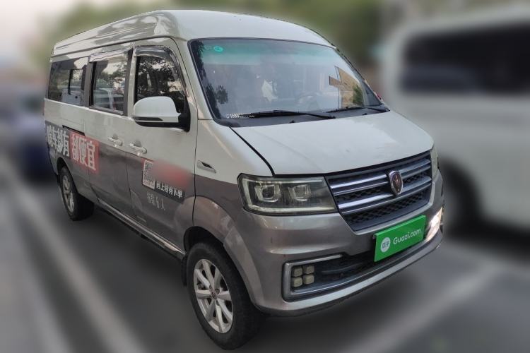 Used Jinbei New Hiace S 2021 1.5L Business-Grade Bus Non-Air-Conditioned Version China VI Standard SWC15M Front Right 45 Deg
