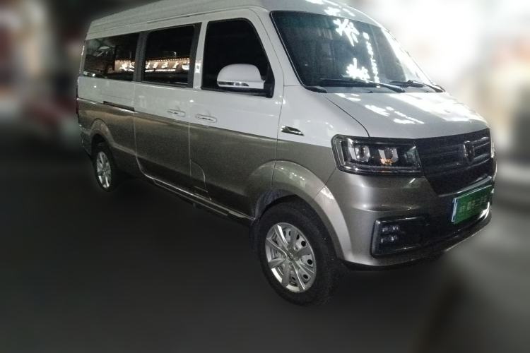 Used Jinbei New Hiace S 2021 1.5L Wealth Central Air-Conditioned Bus China VI Standard Model SWC15M Front Right 45 Deg