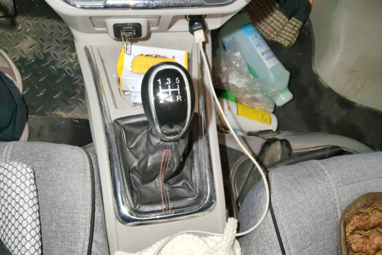 Used Jinbei New Hiace S 2021 1.5L Wealth Model Non-Air-Conditioned Version National VI Standard SWC15M Gear Lever