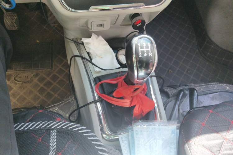 Used Jinbei New Hiace S 2021 1.5L Wealth Model Non-Air-Conditioned Version National VI Standard SWC15M Gear Lever