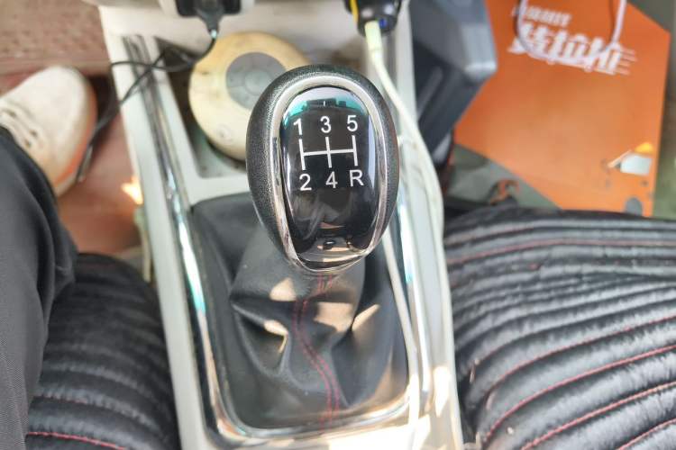 Used Jinbei New Hiace S 2021 1.5L Wealth Model Non-Air-Conditioned Version National VI Standard SWC15M Gear Lever