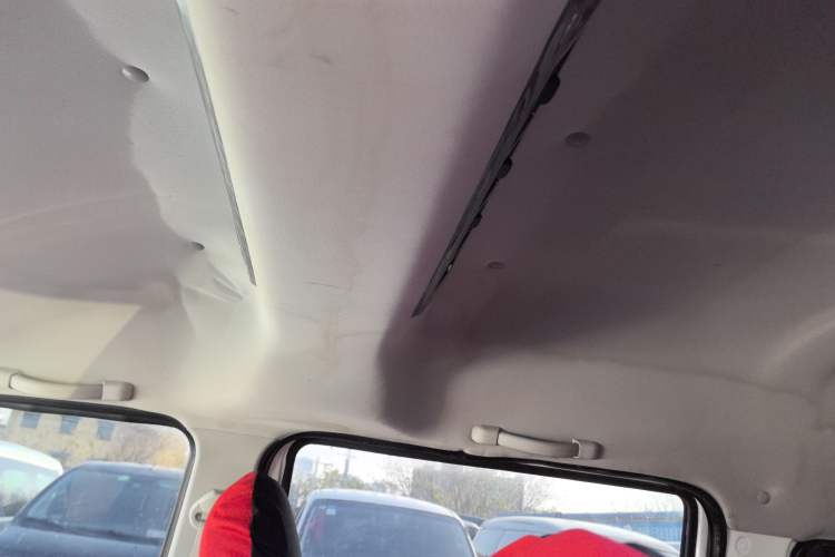 Used Jinbei New Hiace S 2021 1.6L Business Central Air-Conditioned Coach China VI Standard SWD16M Headliner