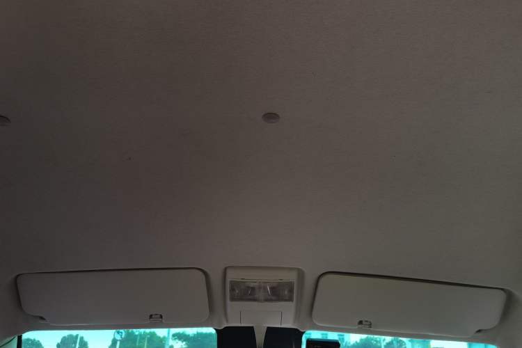 Used Jinbei New Hiace S 2021 1.5L Wealth Van Non-Air-Conditioned Version China VI Standard SWC15M Headliner