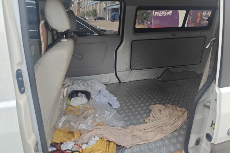 Used Jinbei New Hiace S 2021 1.5L Business-Class Central Air-Conditioned Coach China VI Standard SWC15M Interior 4