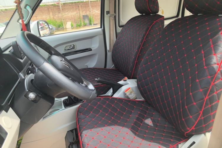 Used Jinbei New Hiace S 2021 1.5L Wealth Central Air-Conditioned Van China VI Standard SWC15M Left Front Seat