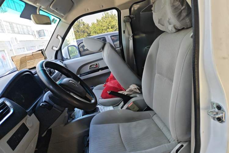 Used Jinbei New Hiace S 2021 1.5L Wealth Van Non-Air-Conditioned Version China VI Standard SWC15M Left Front Seat