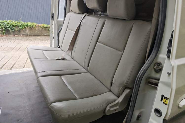 Used Jinbei New Hiace S 2021 1.6L Business Central Air-Conditioned Coach China VI Standard SWD16M Left Rear Seat