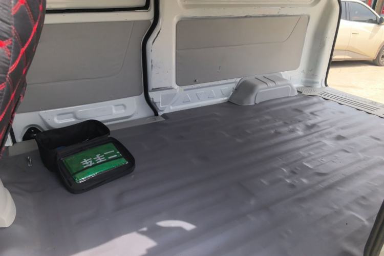 Used Jinbei New Hiace S 2021 1.5L Wealth Central Air-Conditioned Van China VI Standard SWC15M Left Rear Seat