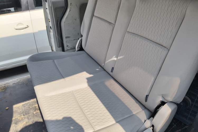 Used Jinbei New Hiace S 2021 1.5L Wealth Model Non-Air-Conditioned Version National VI Standard SWC15M Left Rear Seat