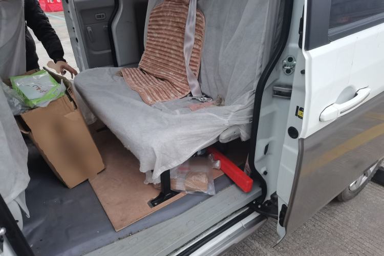 Used Jinbei New Hiace S 2021 1.5L Wealth Model Non-Air-Conditioned Version National VI Standard SWC15M Left Rear Seat
