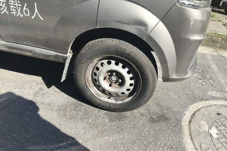 Used Jinbei New Hiace S 2021 1.5L Wealth Model Non-Air-Conditioned Version National VI Standard SWC15M Right Front Wheel Hub