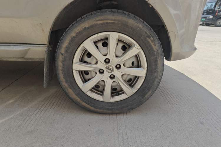 Used Jinbei New Hiace S 2021 1.5L Wealth Model Non-Air-Conditioned Version National VI Standard SWC15M Right Front Wheel Hub