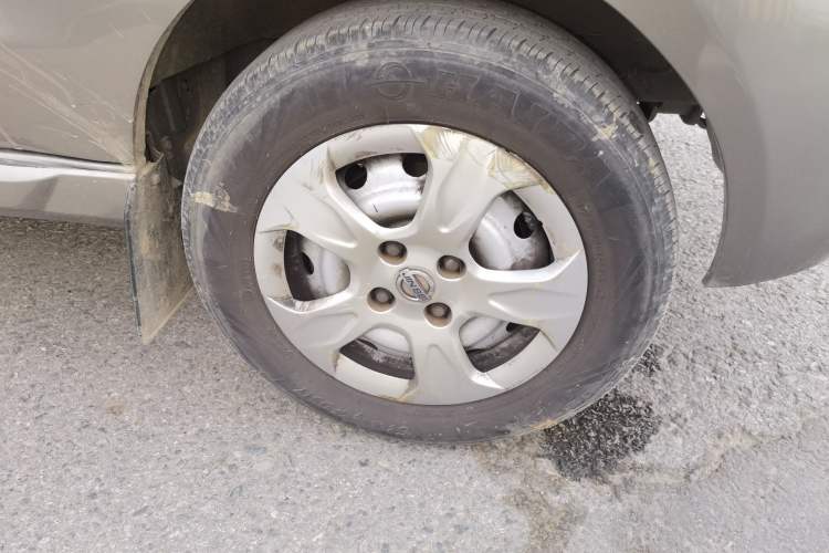 Used Jinbei New Hiace S 2021 1.5L Wealth Van Non-Air-Conditioned Version China VI Standard SWC15M Right Front Wheel Hub
