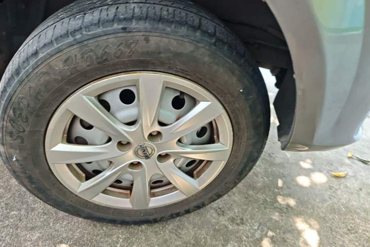 Used Jinbei New Hiace S 2021 1.5L Wealth Van Non-Air-Conditioned Version China VI Standard SWC15M Right Front Wheel Hub