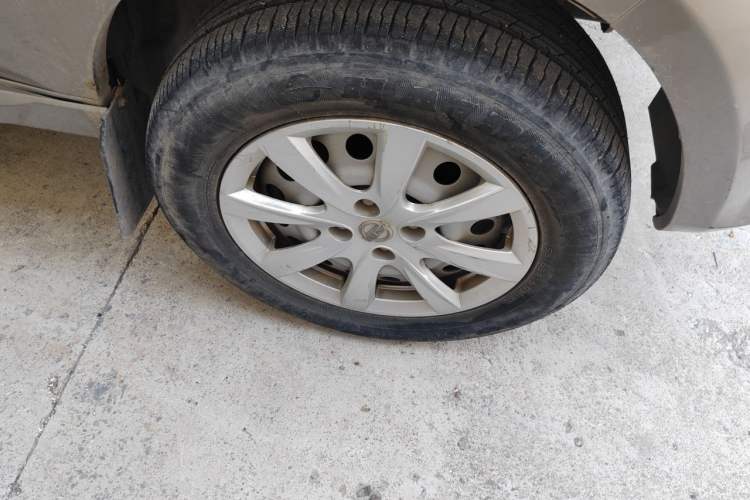 Used Jinbei New Hiace S 2021 1.5L Wealth Model Non-Air-Conditioned Version National VI Standard SWC15M Right Front Wheel Hub