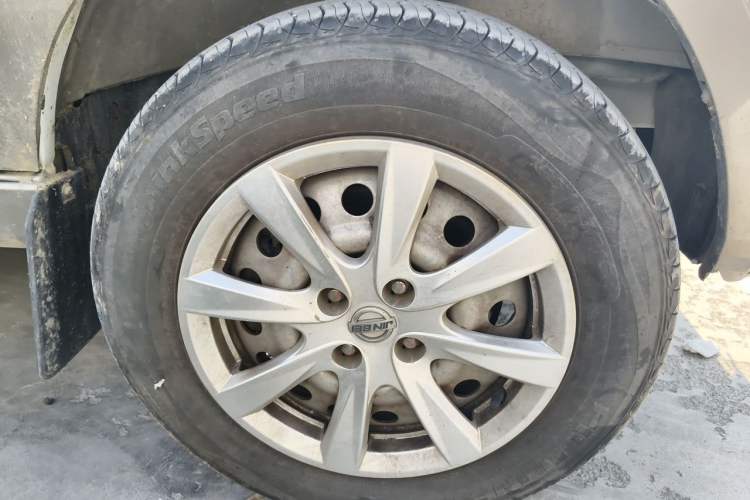 Used Jinbei New Hiace S 2021 1.5L Wealth Model Non-Air-Conditioned Version National VI Standard SWC15M Right Front Wheel Hub