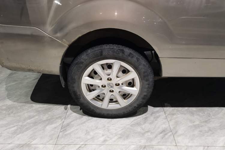 Used Jinbei New Hiace S 2021 1.5L Wealth Model Non-Air-Conditioned Version National VI Standard SWC15M Right Rear Wheel Hub