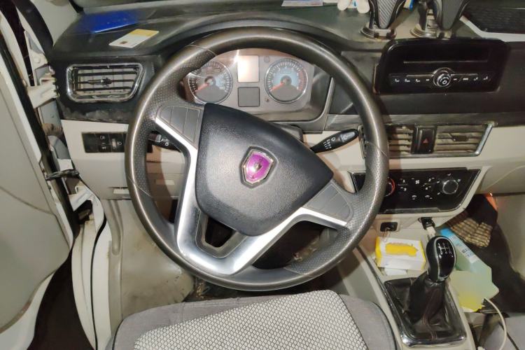 Used Jinbei New Hiace S 2021 1.5L Wealth Model Non-Air-Conditioned Version National VI Standard SWC15M Steering Wheel