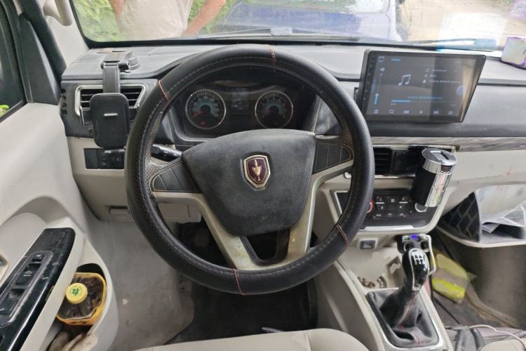 Used Jinbei New Hiace S 2021 1.6L Business Central Air-Conditioned Coach China VI Standard SWD16M Steering Wheel