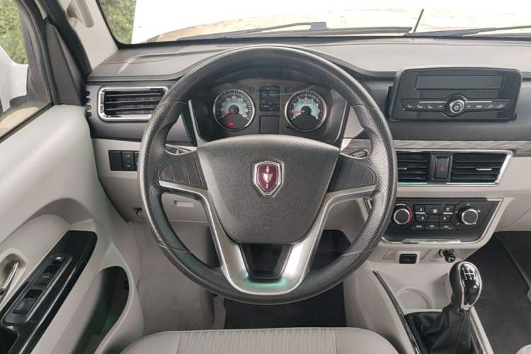 Used Jinbei New Hiace S 2021 1.5L Wealth Central Air-Conditioned Bus China VI Standard Model SWC15M Steering Wheel