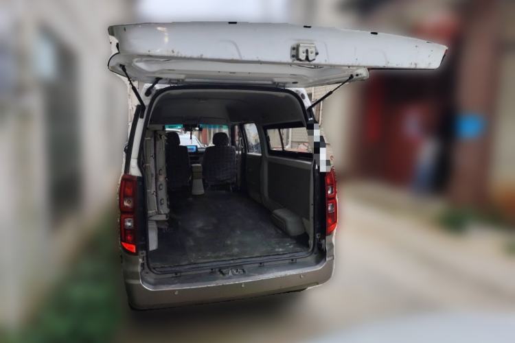 Used Jinbei New Hiace S 2021 1.5L Business-Class Central Air-Conditioned Coach China VI Standard SWC15M Trunk
