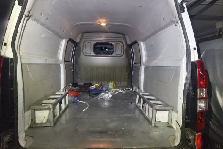 Used Jinbei New Hiace S 2021 1.5L Wealth Central Air-Conditioned Van China VI Standard SWC15M Trunk