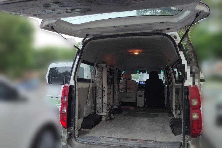 Used Jinbei New Hiace S 2021 1.5L Business-Grade Bus Non-Air-Conditioned Version China VI Standard SWC15M Trunk