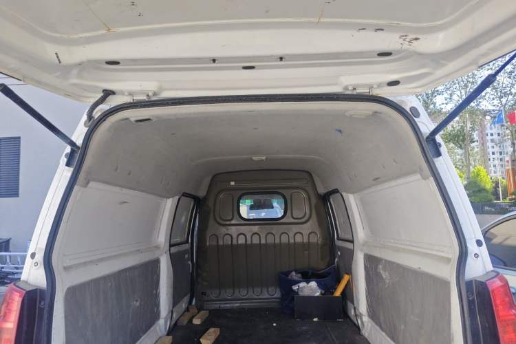 Used Jinbei New Hiace S 2021 1.5L Wealth Van Non-Air-Conditioned Version China VI Standard SWC15M Trunk